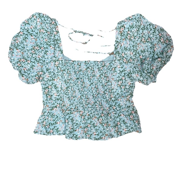 Astr The Label Clairemont Floral Top Cropped Boho In Blue Smocked Size Large - Picture 6 of 6